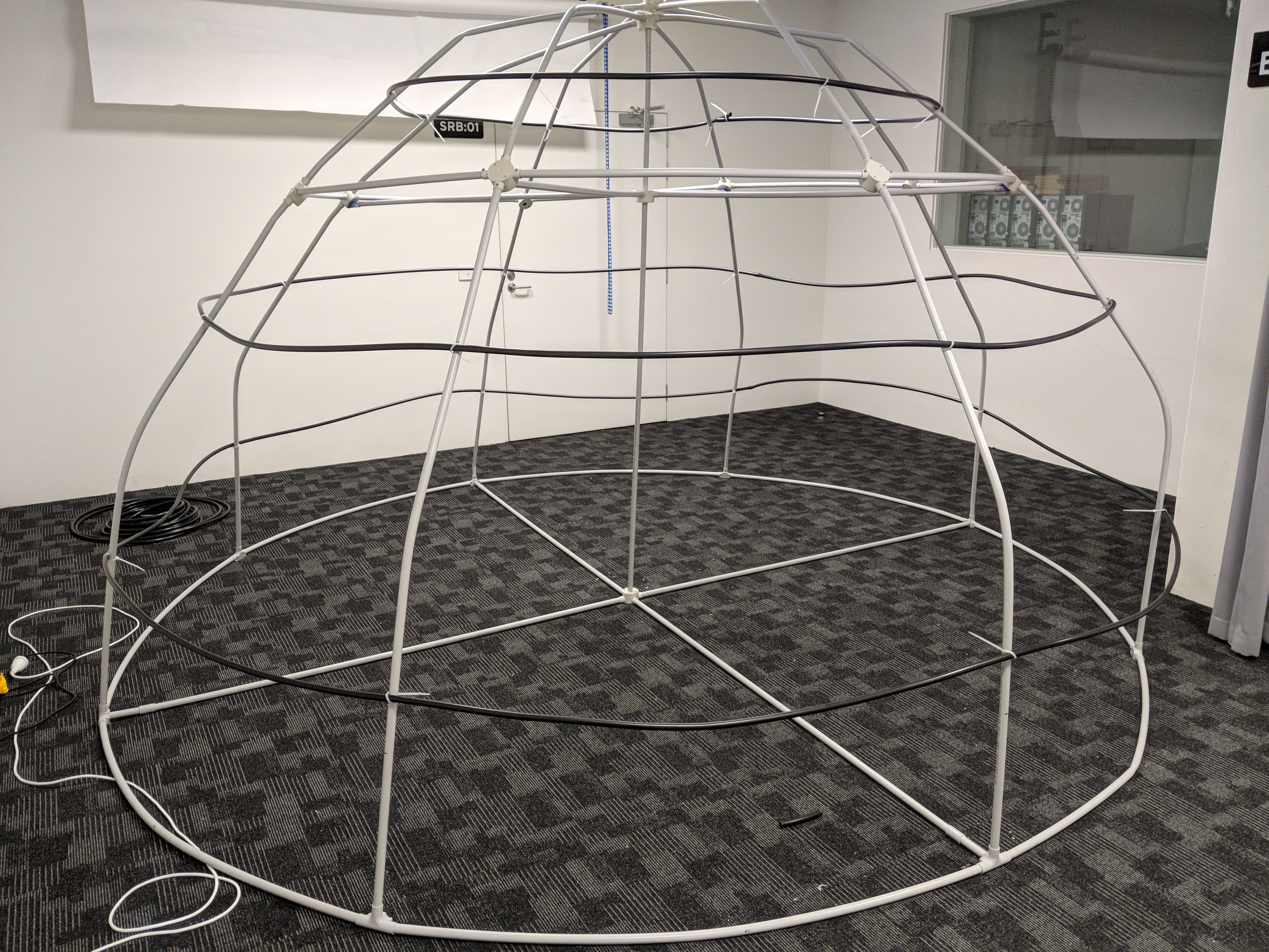 Structural frame for the jellyfish, lots of piping, steel wire and custom connecting joints